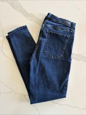 Abercrombie & Fitch Dark Blue Women’s Curve Love Skinny Jeans
